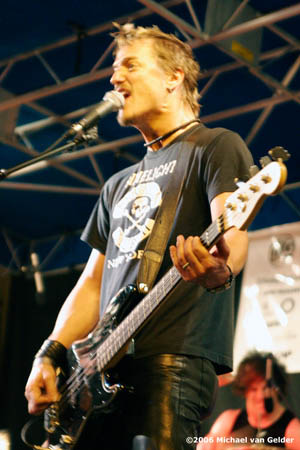 bass02